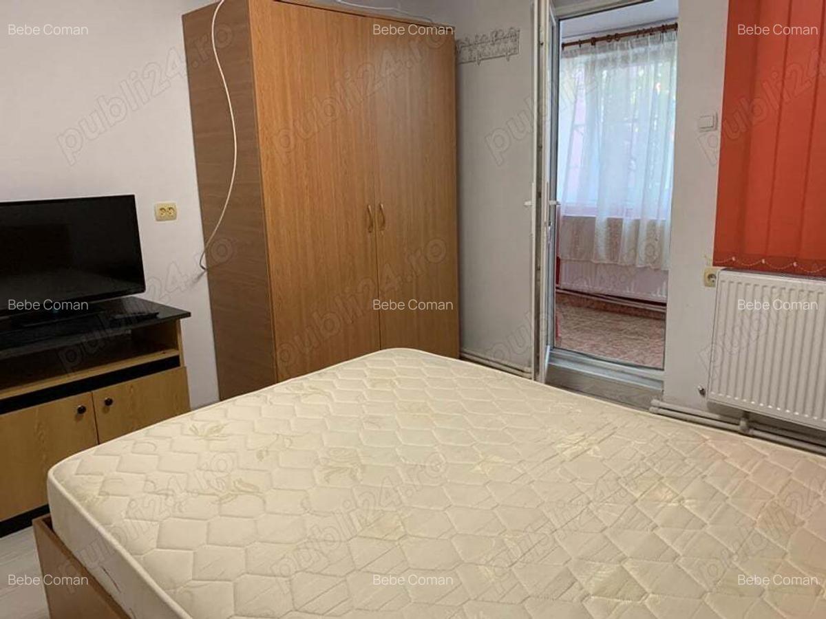 Inchiriez apartament 3 camere la curte - 2