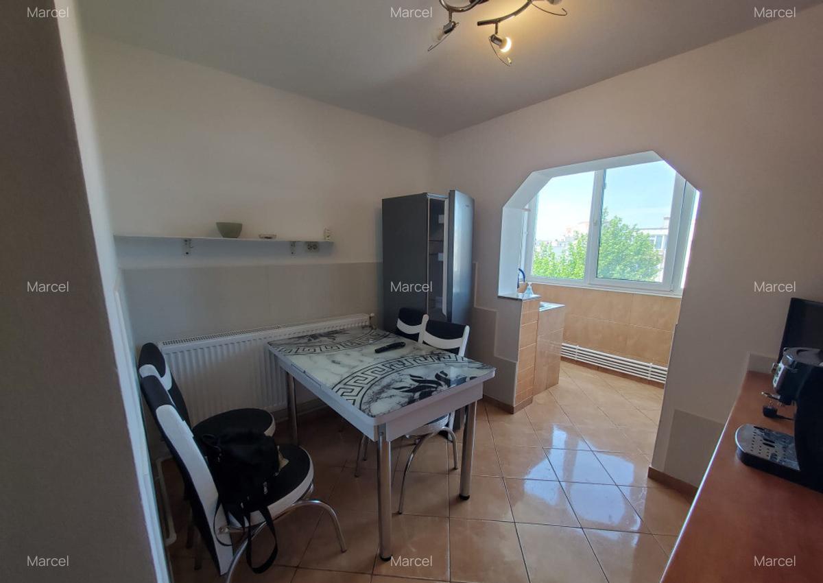 Apartament 3 camere, decomandat, 2 balcoane, 2 bai, 4/4, central - 3