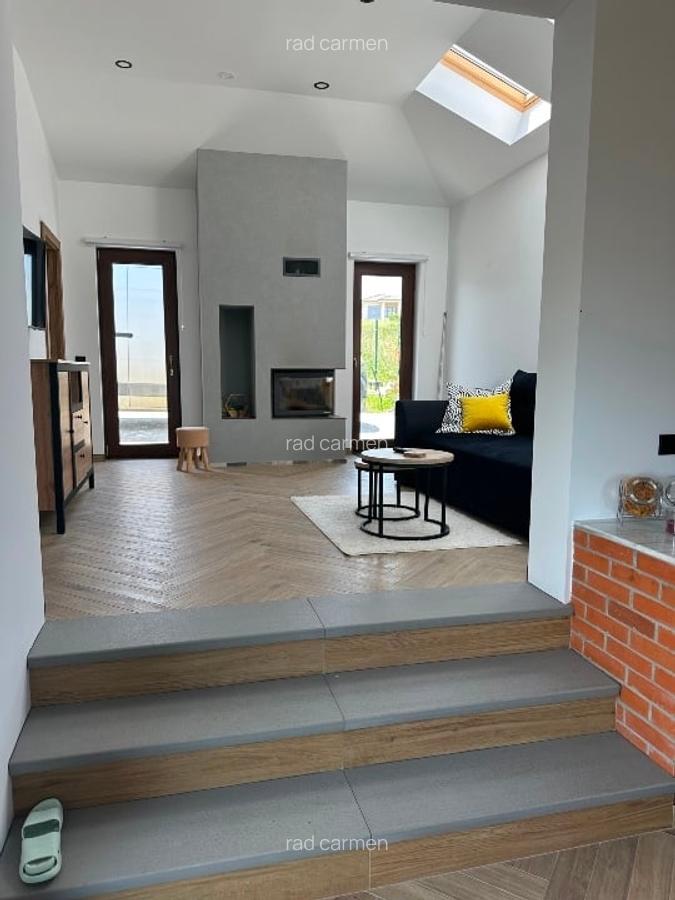 Teren 7680 mp Casa si Filigorie Utilitati str Izvorului la liziera  Padurii - 2