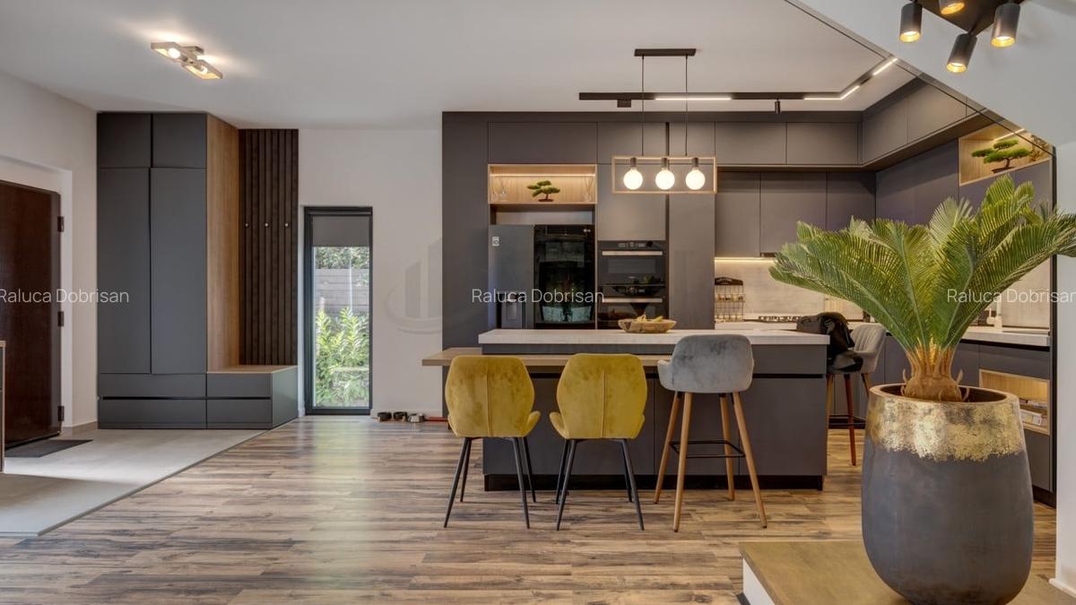 REV2005134 Vila 4 Camere Pipera - 18