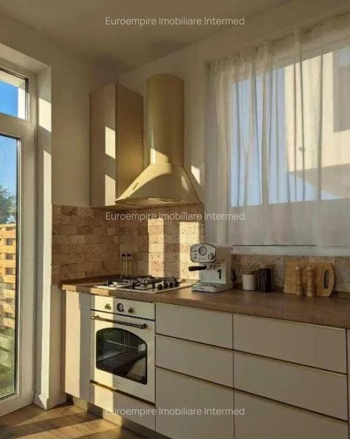 Vila de inchiriat P+1E+M in Mamaia-Sat - 2