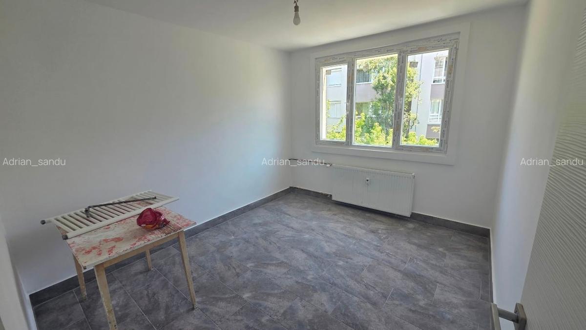 Apartament cu 4 camere decomandat în Militari - 11