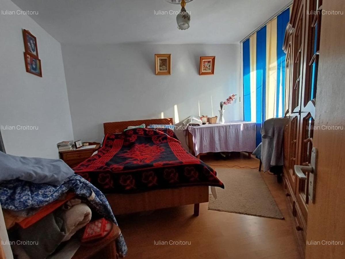 Apartament 3 camere decomandat, mobilat, centrala, beci + boxa - zona Frumoasa - 2