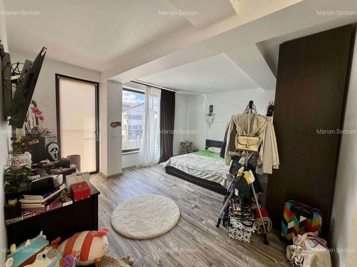 Berceni - VILĂ UNICAT, spațioasă, curte 1.000 mp, la 7 min metrou - 30