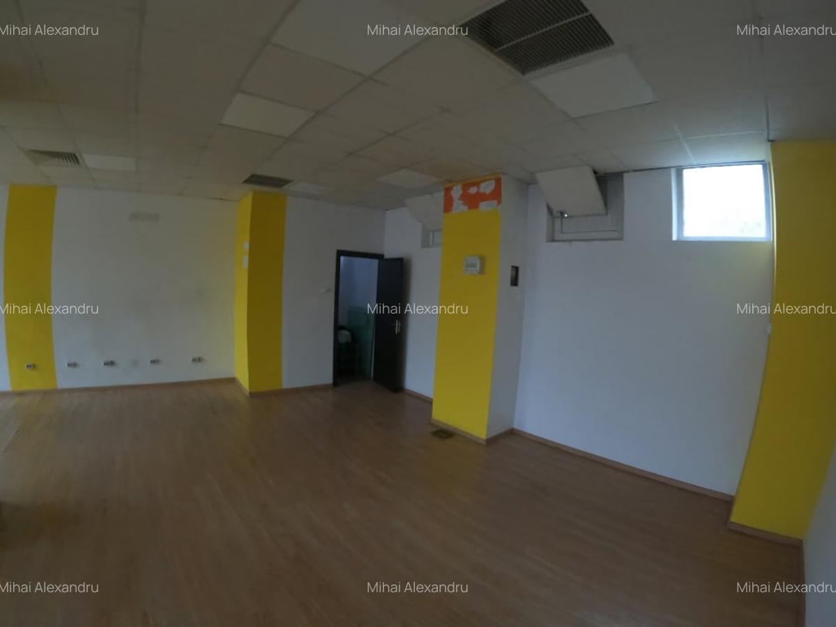 Spatiu Comercial de Inchiriat 70 mp, Fatada din Sticla, Zona Centrala! - 12