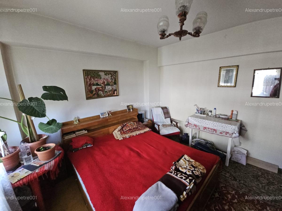 Apartament 4 cam | Vergului |  3 min Metrou | 92 mp | Necesita Renovare - 6