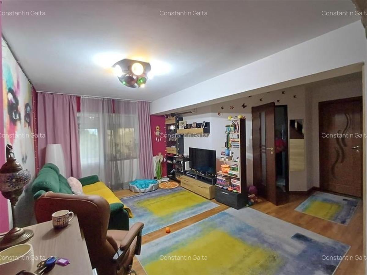 2 camere la mansarda - Str. Frumusani - Oltenitei - 1