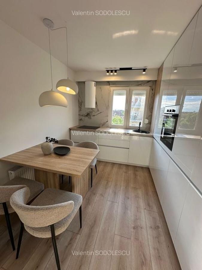 Apartament cu 3 camere semidecomandat în Circumvalațiunii - 23