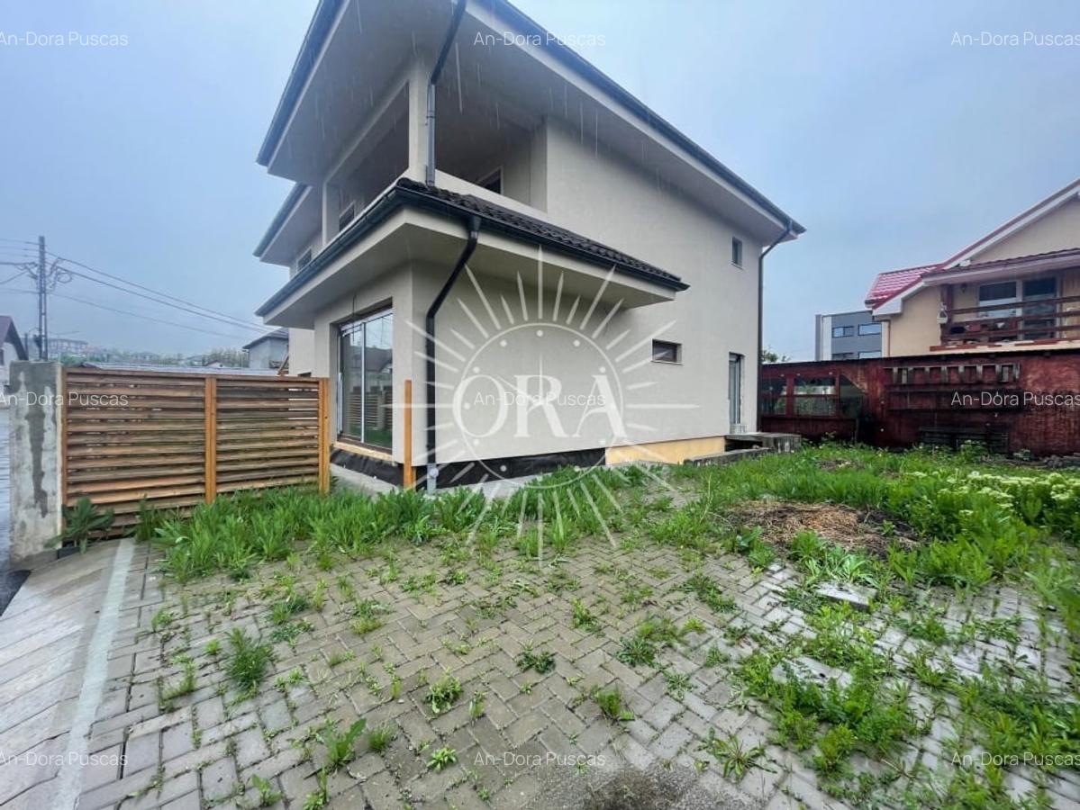 CASĂ INDIVIDUALĂ DE VANZARE IN BACIU CU CF | 4 DORMITOARE | 330 MP TEREN - 14