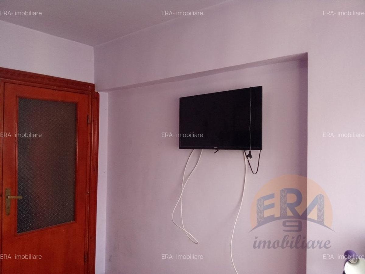 Apartament cu 3 camere decomandat, mobilat în Rogerius - 7