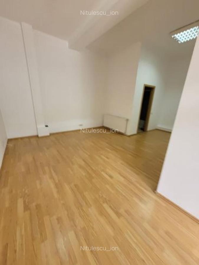 Proprietar inchiriez birou parter 50 mp - 4
