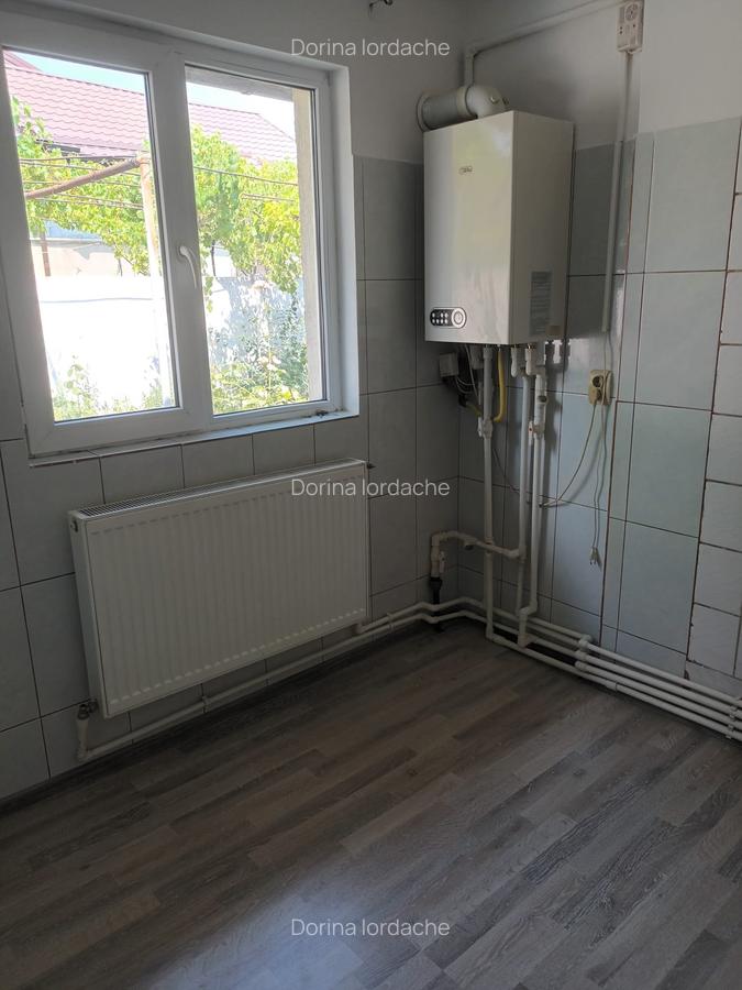 Apartament 3 camere cu centrala proprie nemobilat. - 8
