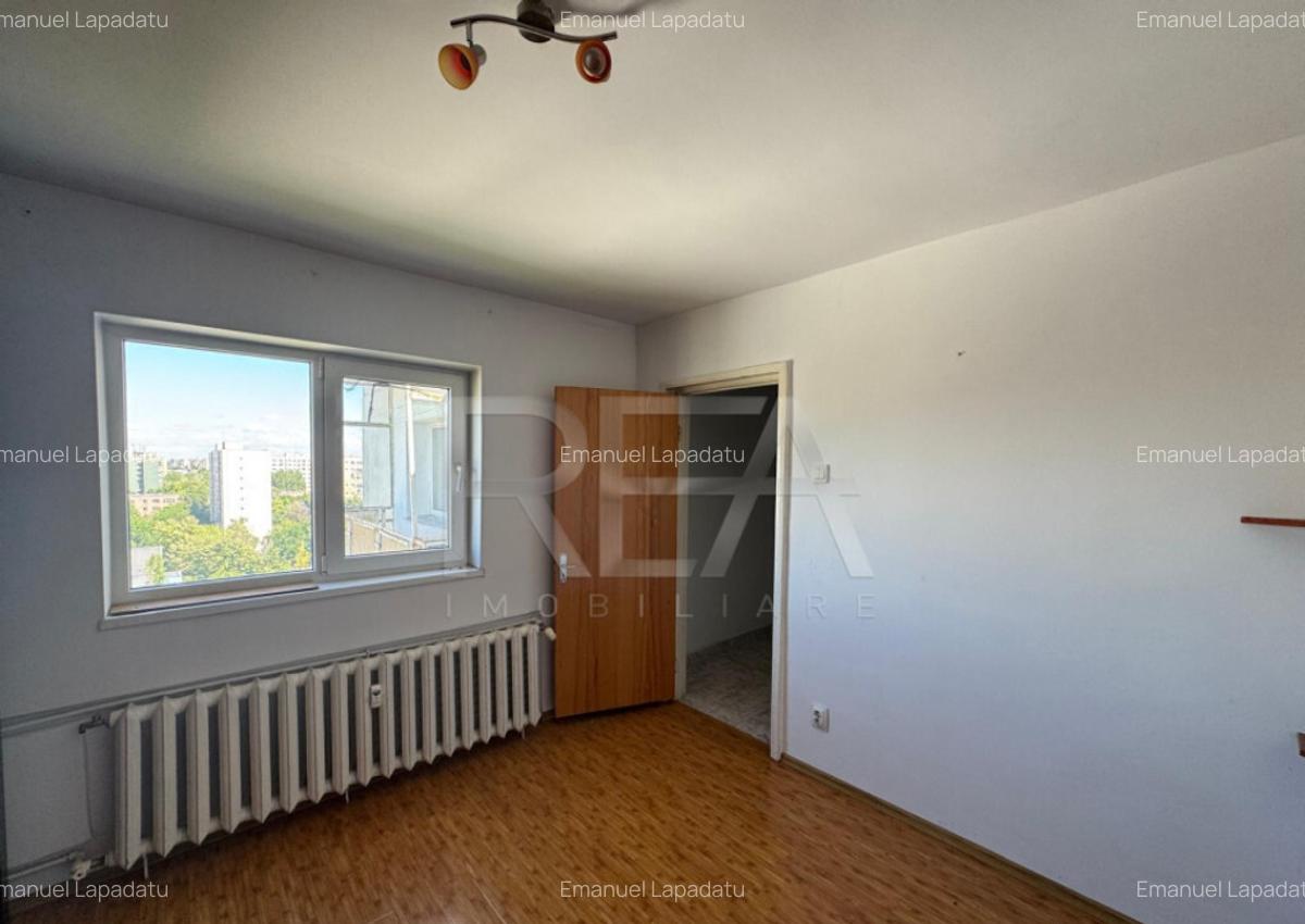 2cam decomandat |Str Pascani | bloc dupa cutremur | 5min met - 3