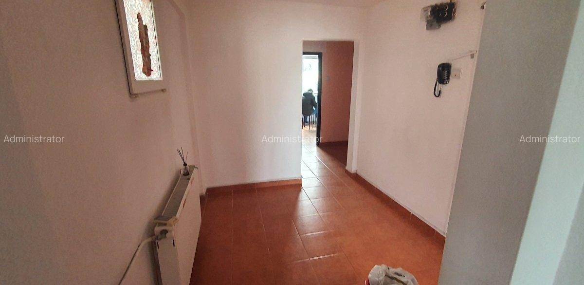 Apartament patru camere zona Tei , Sector 2 , Bucursti - 5