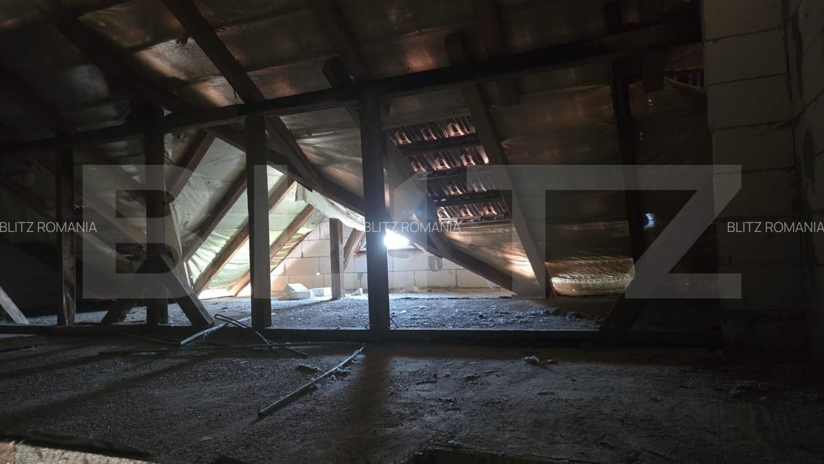 Casa cu 4 camere, 223 mp, 1330 mp teren - 8