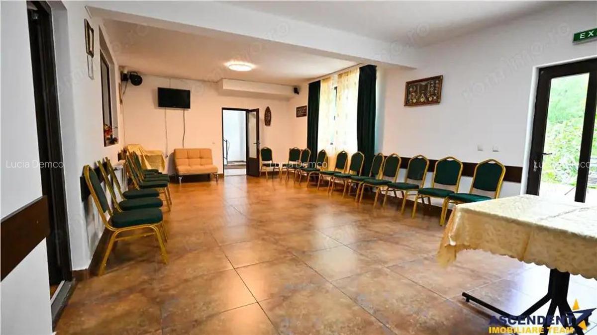 In cartea de povesti a Pietrei Craiului, ansamblu turistic functional, in Plaiul Foii - 13