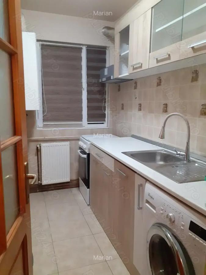 Vand apartament cu doua camere etajul 1 din 4 - 1