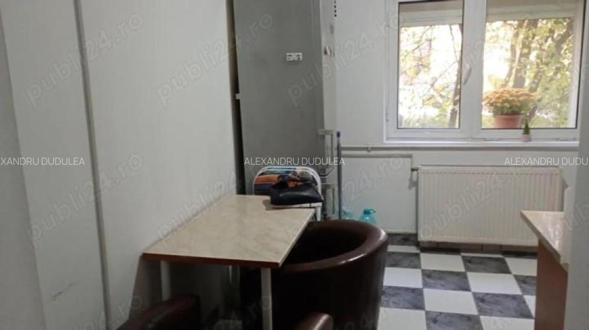 75000 euro -Garsoniera 39mp-bloc 1989 - Timpuri Noi metrou - 5