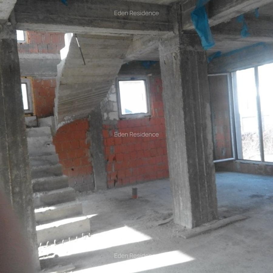Casă cu 5 camere în Nord - Spitalul Județean - 6