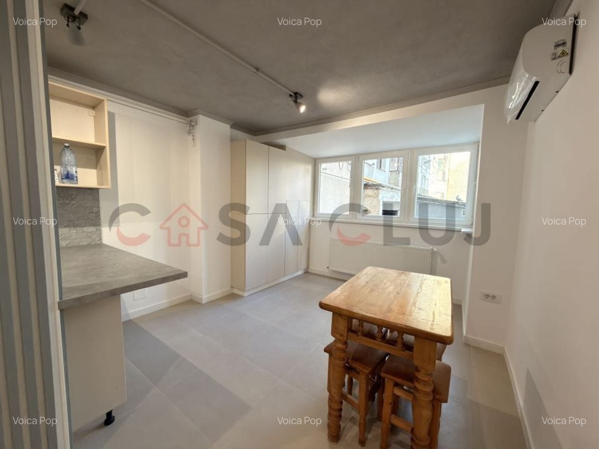 La Cheie, Manastur, Piata Flora!! - 7