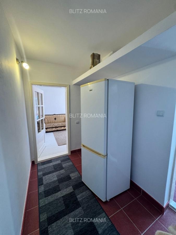 Apartament de vanzare, cu 2 camere, 40 mp, zona Hotvon - 10