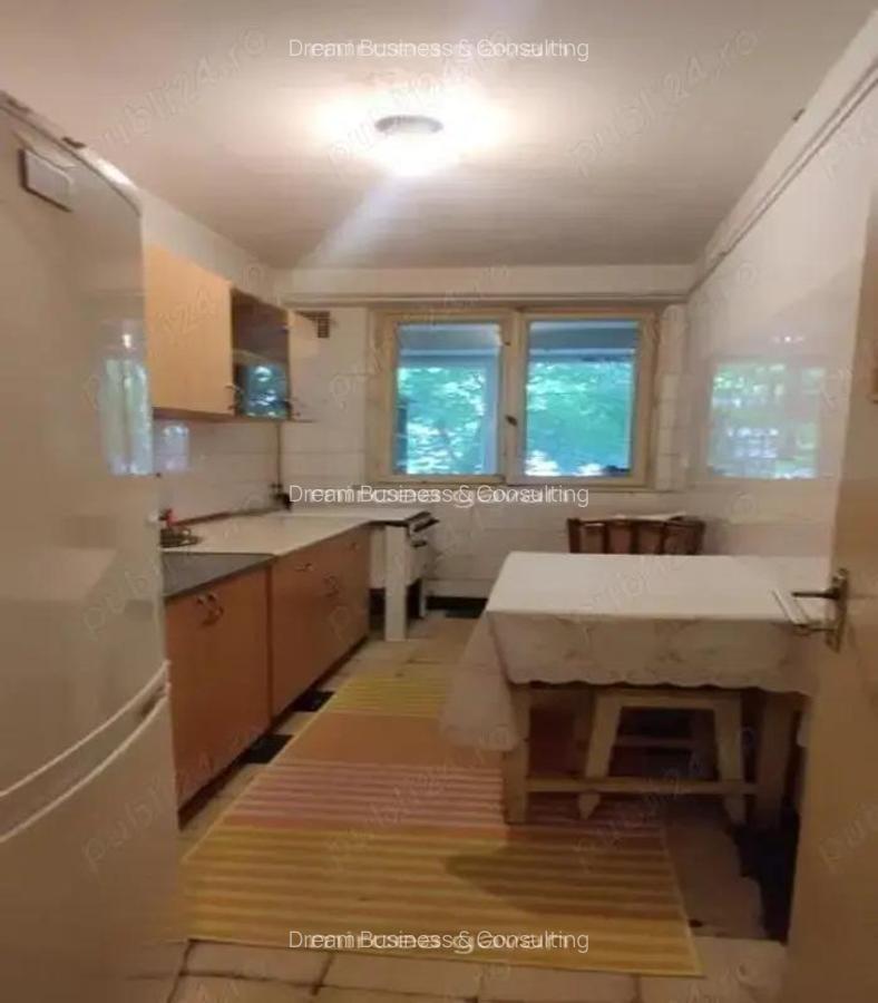 Pajura ,apartament cu 2 camere renovabil 75000 E - 3