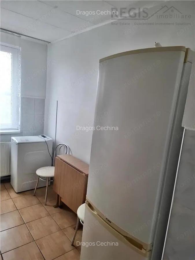 Apartament Renovat cu 2 Camere si Parcare in Astra - 8