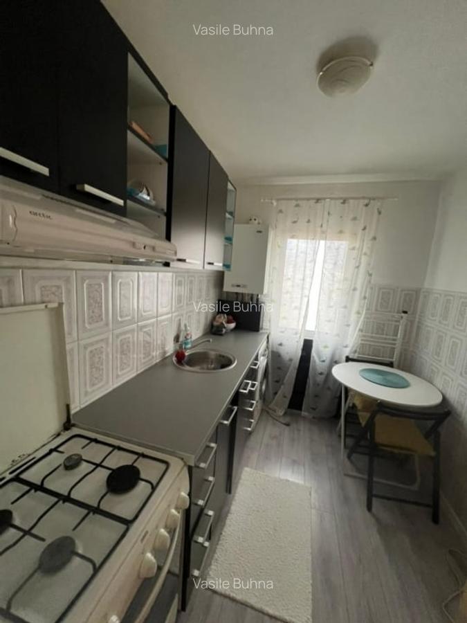 PODU ROS - SENS GIRATORIU - 2 CAMERE DE 50MP - BLOC FARA RISC SEISMIC - RENOVAT! - 9