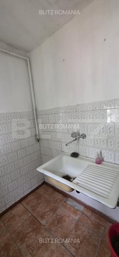 Apartament 3 camere, etaj 1, zona Vest - 4