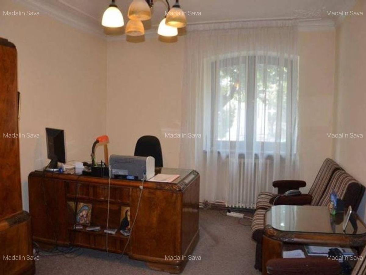 ARMENEASCA - UNIVERSITATE  - 6 camere stradal, locatie deosebita - 11