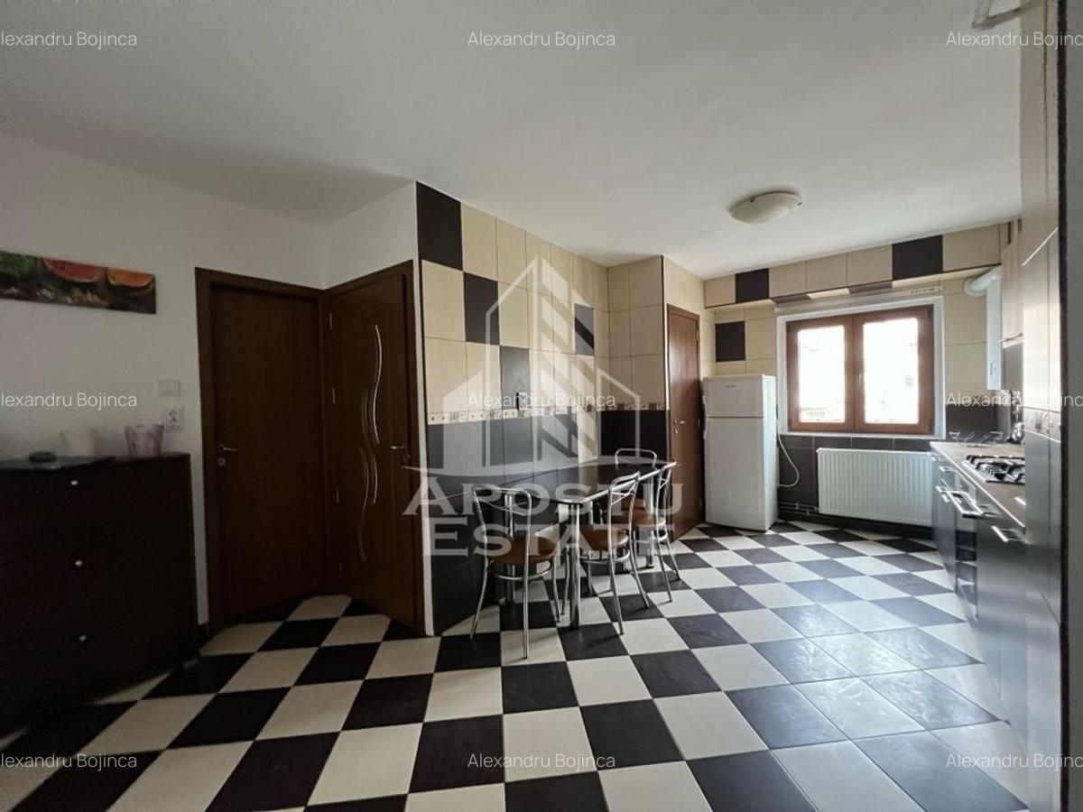 Apartament cu 2 camere decomandat în Soarelui - 3