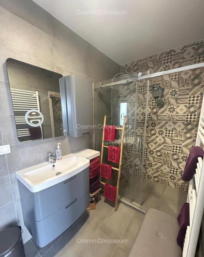 Casa eleganta in zona rezidentiala Ghimbav - cu vedere panoramica! - 4