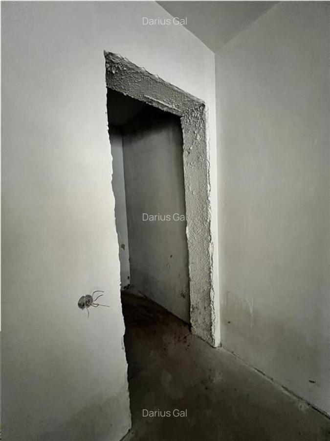 Apartament cu 3 camere decomandat în Sânmartin - 12