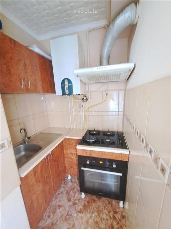 Apartament cu 3 camere decomandat în Central - 15