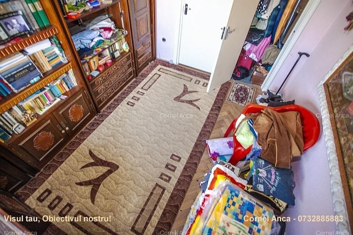 Apartament cu 3 camere in Constanta, zona Casa de Cultura, decomandat - 9