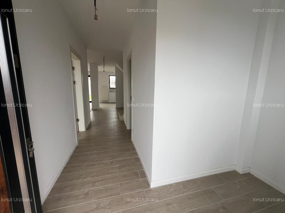 Vila individuala - 5 camere - 3 bai -teren 400 mp - 4