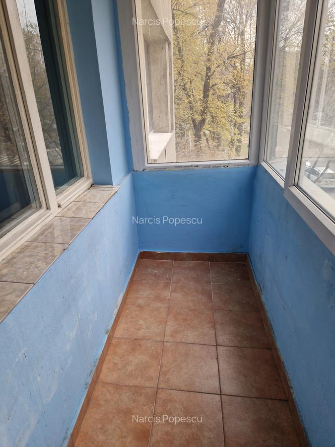 OBOR COLENTINA LANGA COMPLEXUL ROSEGARDEN - 8