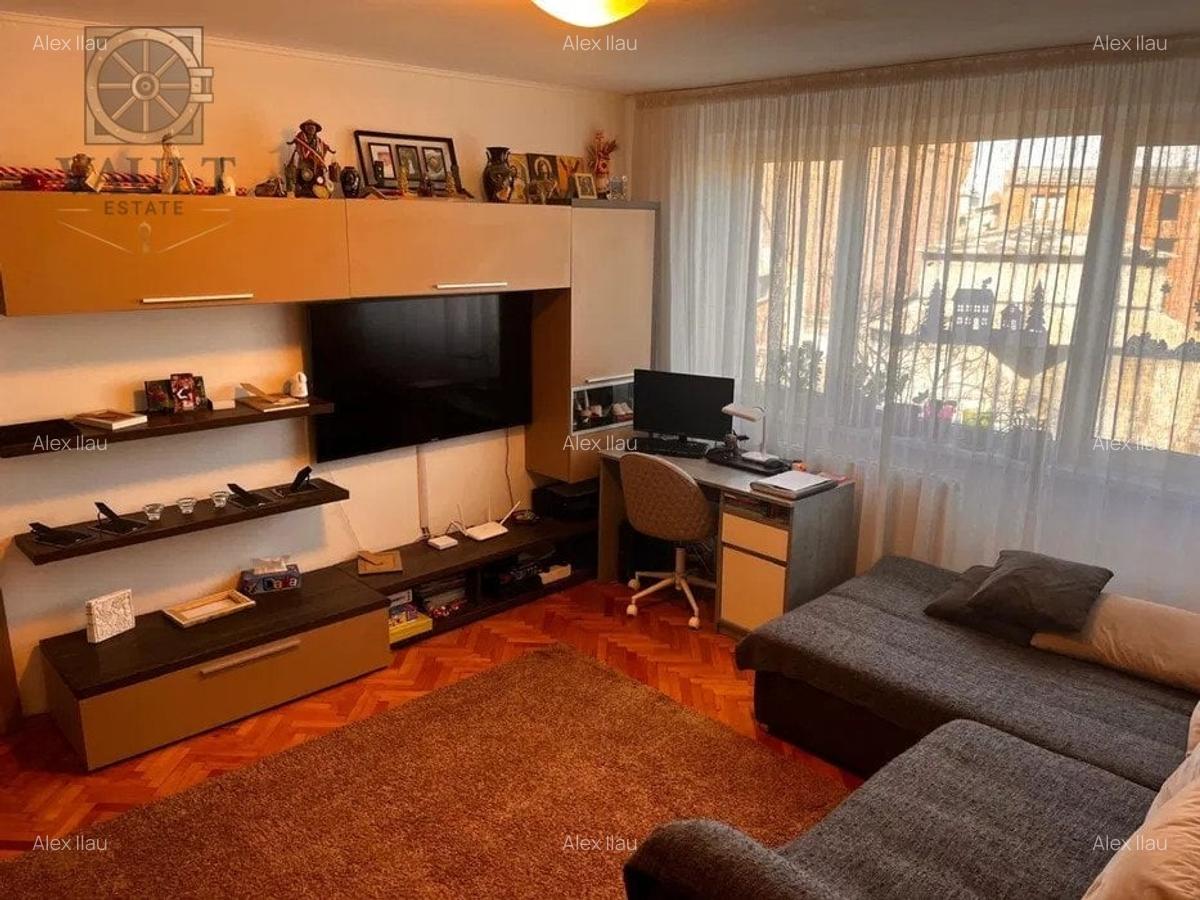 Apartament cu 3 camere semidecomandat, mobilat în Ștefan cel Mare - 1