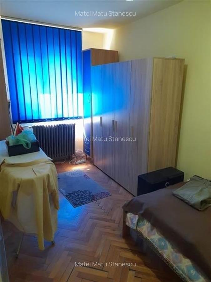 Apartament cu 3 camere decomandat în Circumvalațiunii - 12