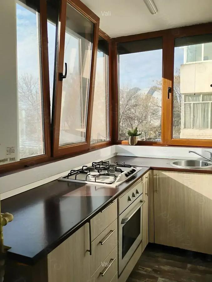 Vand apartament cu 2 camere decomandat etaj 1 Calarasi str Progresul - 7 Vand apartament cu 2 camere decomandat etaj 1 Calarasi str Progresul - 7