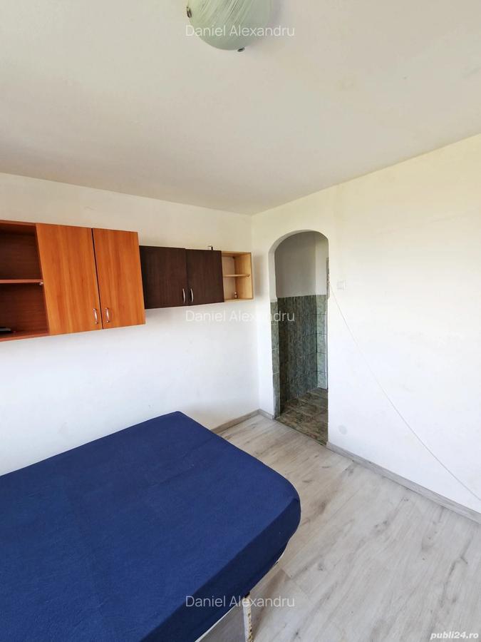 Camera camin cu baie in camera Bularga - 4