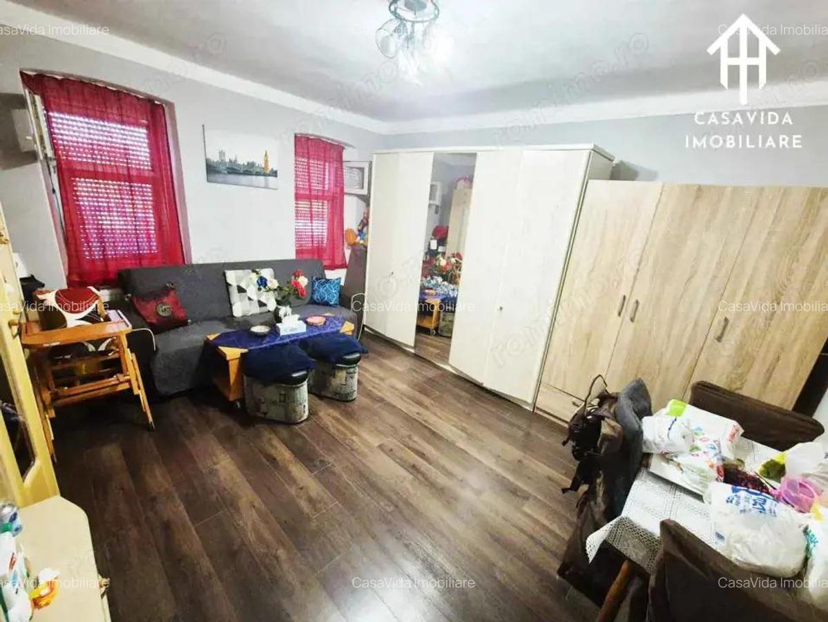 De vanzare apartament la casa Str. Caransebe?ului, Lugoj - 2