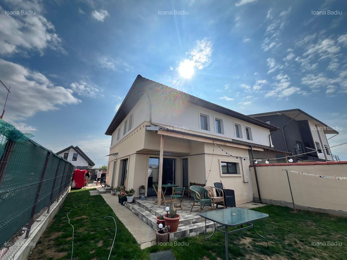 Duplex Mobilat - 5 Camere - 2 Bai - Teren 250 mp - 2