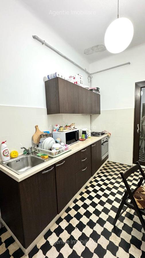 4 camere Magheru, interbelic, circular,2 balcoane, 2 băi geam, terasă, boxă, ASE - 7