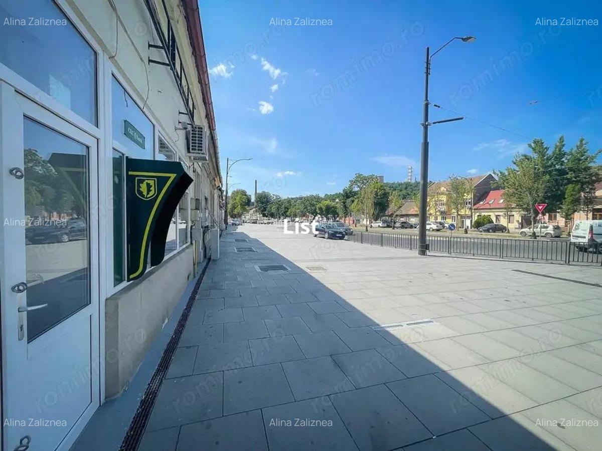 Spa?iu comercial finisat si curat in Re?i?a cu posibilitate extindere. - 1