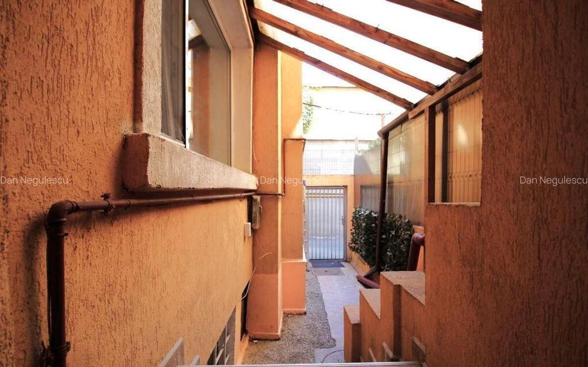 Cotroceni - Davila, Vila d+p+2, 232 mp total, terasa intima - 16