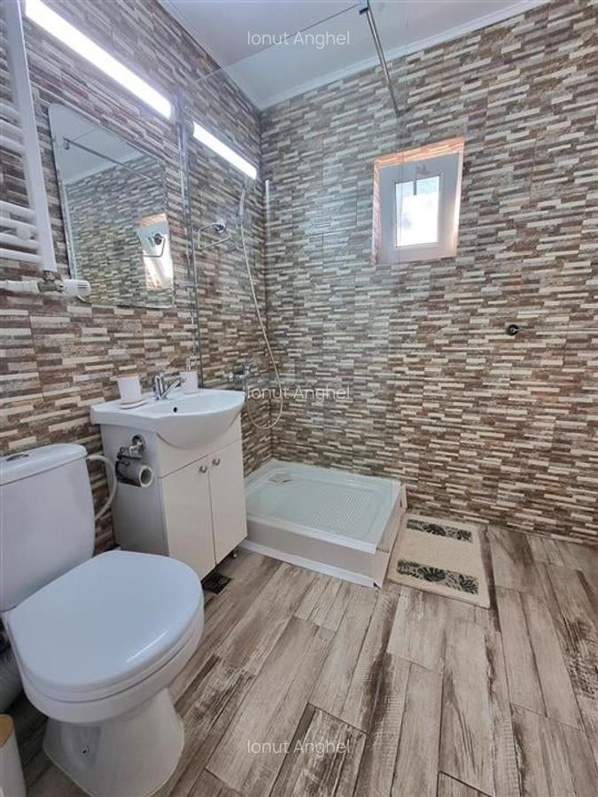 Apartament doua camere decomandat - etajul 1 - geam la baie - mobilat si utilat - 9