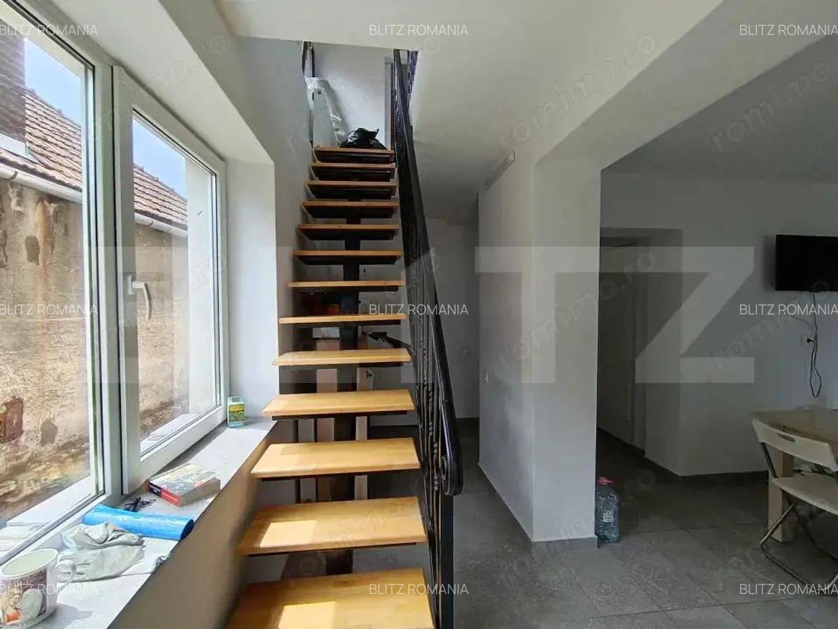 Casa cu 3 camere in suprafa?a de 140 mp - 6
