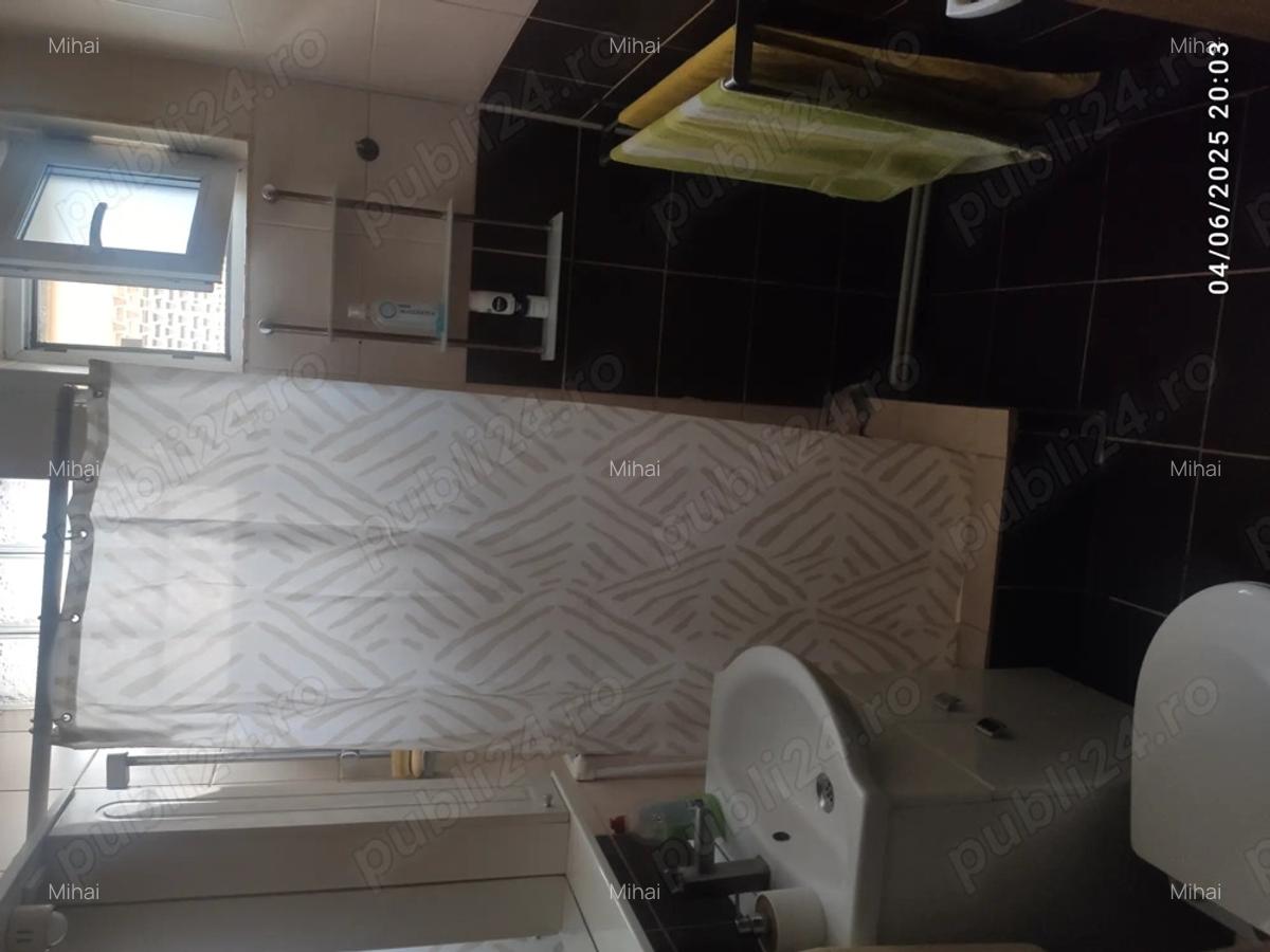 Vand Apartament 3 camere - 1