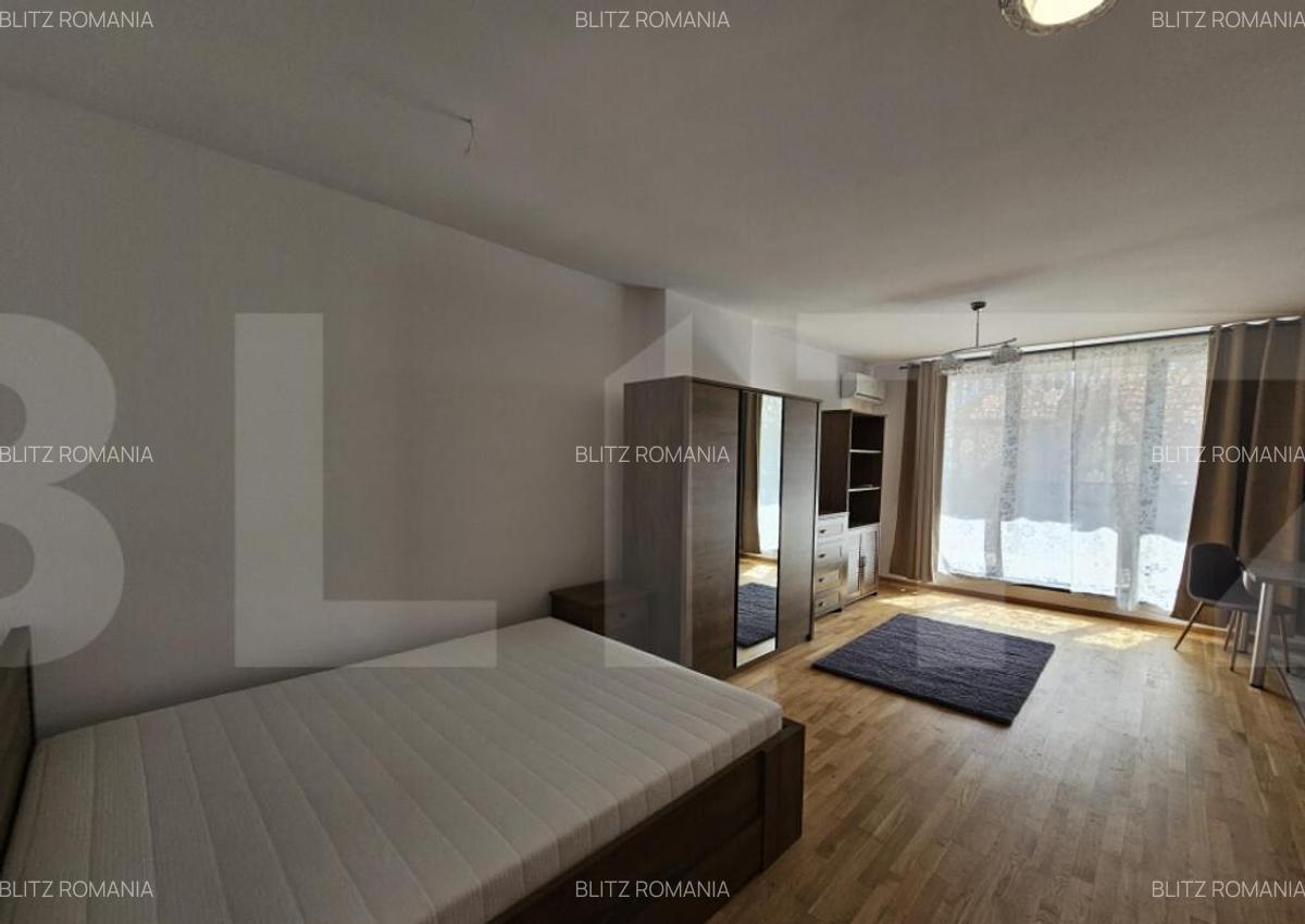 Apartament de vanzare, tip studio, 35 mp, zona complexul rez - 8
